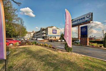هتل Intown Suites Extended Stay Atlanta Ga   West Midtown