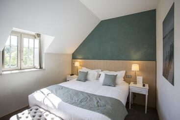 هتل Hôtel De L Abbaye Le Tronchet Saint Malo