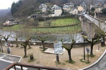 Hôtel Restaurant Aux Armes D Estaing Kb Hotel Group