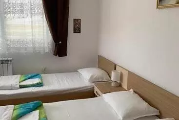 هتل къща за гости The Sunny Corner