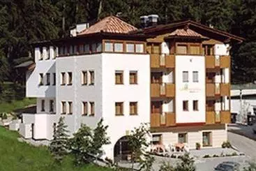 ホテル Laerchenhain