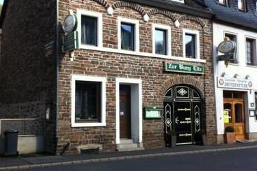 Pensionat Zur Burg Eltz