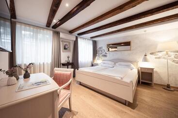 Boutique Hotel Zum Rosenbaum