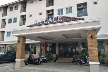 هتل P. Place Service Residence