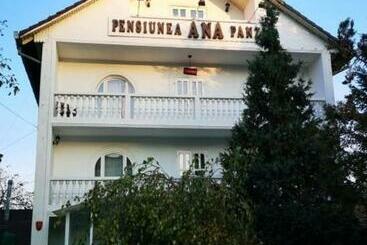 モーテル Korona King