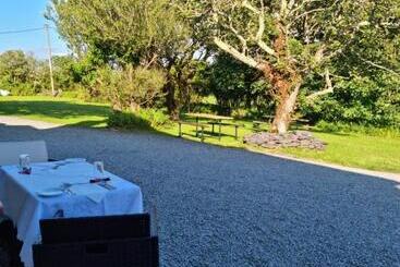 Bridge View House B&b And Restaurant