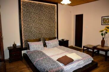 Пансион Guest House Raiski Kаt