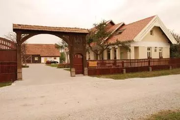 Aamiaismajoitus (B&B) Borsika Panzió