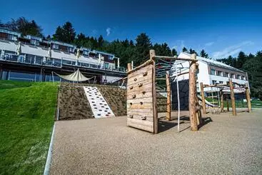 Hotelli Monínec   Depandance Nová Javorka