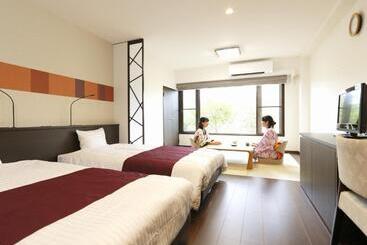 ריוקאן Kyukamura Noto Chirihama