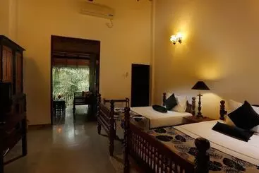 Hotel Sanctuary Lodge