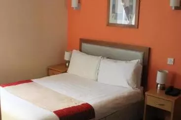 فندق Sarsfield Bridge