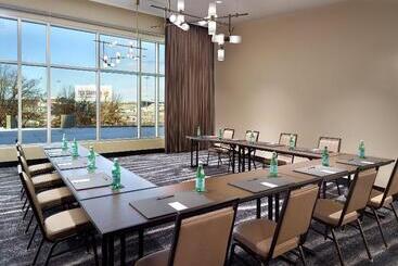 Szálloda Omni Viking Lakes