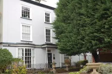 Number 18 Apartments