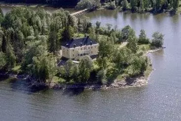 Aamiaismajoitus (B&B) Salsåker Herrgård