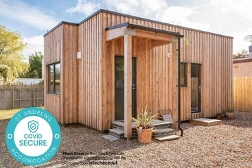 Dom wiejski The Garden House Free Parking Central