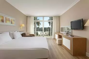 בית מלון כפרי Dobedan World Palace