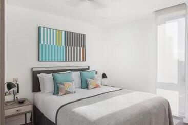 Q Square By Supercity Aparthotels