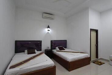 בית מלון כפרי New Season Riverside