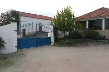 ペンション Alojamentos Dos Mangues