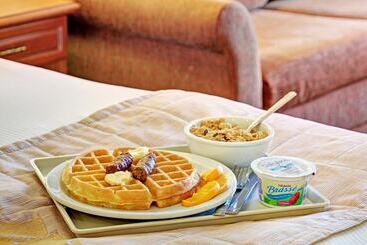 בית מלון כפרי Coastal Inn Halifax  Bayers Lake