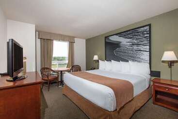 Motel Super 8 By Wyndham Amherst Ns