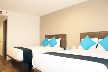 هتل Noktos Extended Celaya