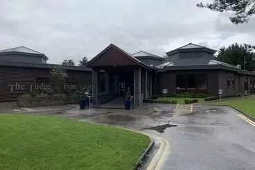 Hotel Keer Side Lodge, Luxury Lodge With Private Hot Tub At Pine Lake Resort