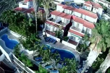 Apartamentos Colon Y Bungalows