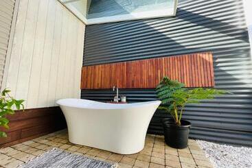 هتل آپارتمان Grape Juice Retreat Rustic Romantic Gateway 5mins To Beaches & Town