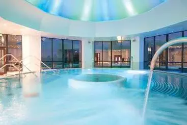 Отель Champneys Springs