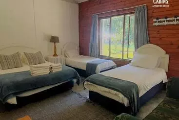 هاستل Plett Forest Cabins