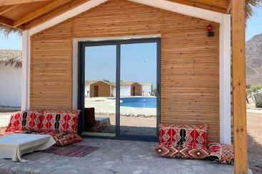 هتل Ananda Beach Camp