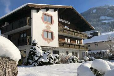 Bed and Breakfast Sportpension Therese