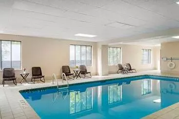 호텔 Comfort Inn & Suites Greenville Near Convention Center