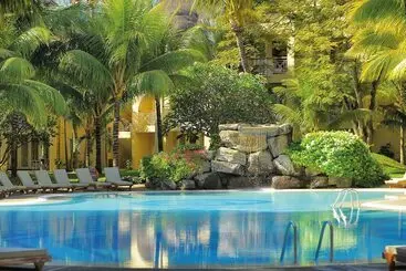هتل Canonnier Beachcomber Golf Resort & Spa