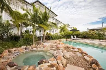 فندق Mantra On Salt Beach