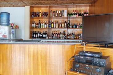 בית מלון כפרי Palm Grove Saud Holiday Complex