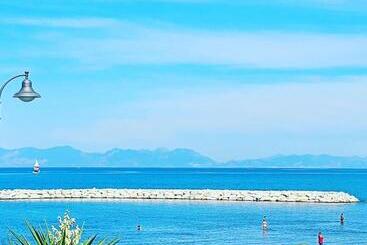 Bed and Breakfast 100 Passi Dal Mare