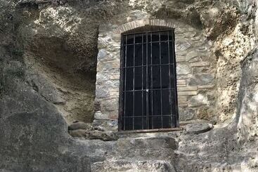 تختخواب و صبحانه Villa Loghino