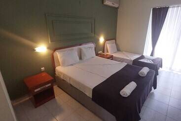 Отель Pigale Beach Resort