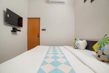 펜션 Oyo Home 71857 Gautam Villa