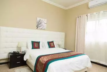 تختخواب و صبحانه Royal Residencial