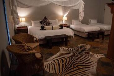 فندق Morakane Safari Lodge