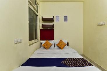 Hotel Spot On 75473 Gahlot Heights