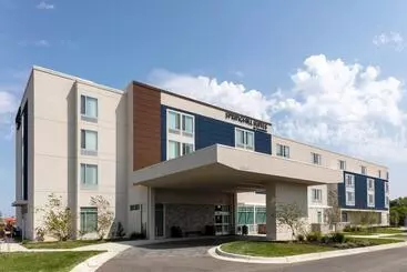 هتل Springhill Suites Kansas City Airport