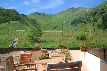 Auberge De Jeunesse Hi Le Mont Dore