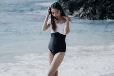 酒店 Bali 85 Beach Inn