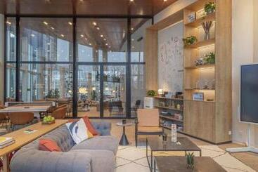 ホテル Innside By Meliá Amsterdam