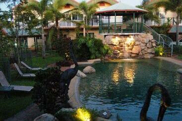 Tinaroo Lake Resort